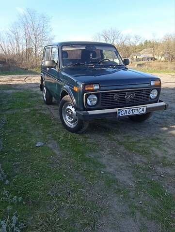 Зеленый ВАЗ 21214, объемом двигателя 1.69 л и пробегом 183 тыс. км за 3300 $, фото 6 на Automoto.ua