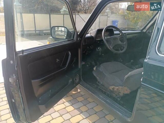 Зелений ВАЗ 21214, об'ємом двигуна 1.69 л та пробігом 260 тис. км за 2950 $, фото 10 на Automoto.ua