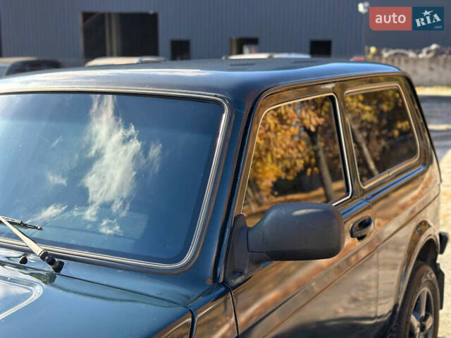 Зеленый ВАЗ 21214, объемом двигателя 1.69 л и пробегом 431 тыс. км за 4299 $, фото 21 на Automoto.ua