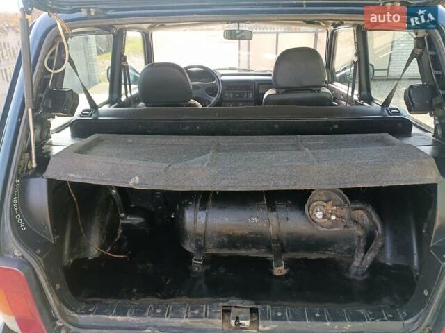 Зелений ВАЗ 21214, об'ємом двигуна 1.69 л та пробігом 260 тис. км за 2950 $, фото 15 на Automoto.ua
