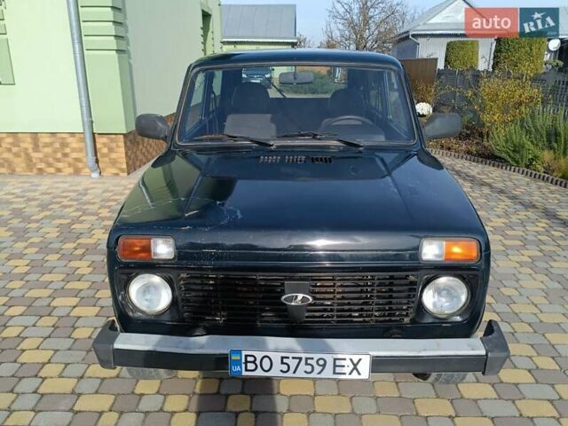 Зелений ВАЗ 21214, об'ємом двигуна 1.69 л та пробігом 260 тис. км за 2950 $, фото 8 на Automoto.ua