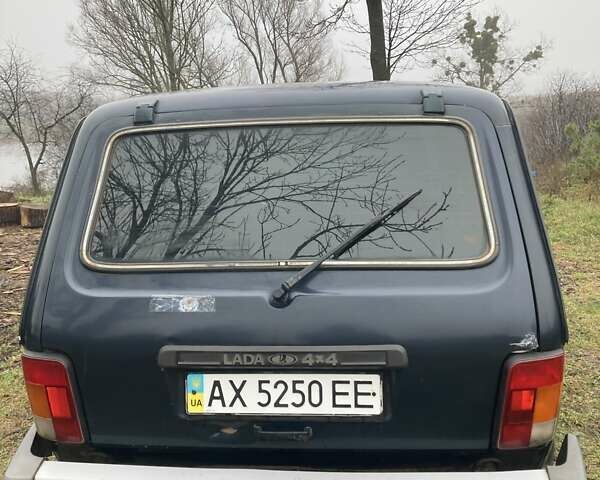 Зеленый ВАЗ 21214, объемом двигателя 1.7 л и пробегом 369 тыс. км за 3500 $, фото 2 на Automoto.ua