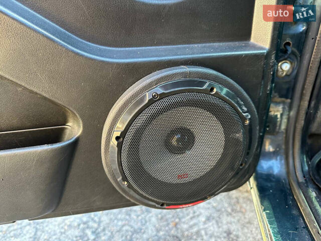 Зеленый ВАЗ 21214, объемом двигателя 1.69 л и пробегом 431 тыс. км за 4299 $, фото 19 на Automoto.ua