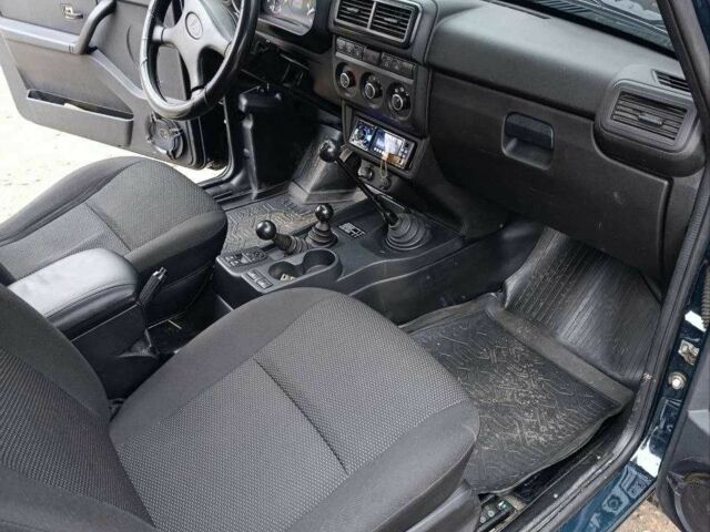 Зеленый ВАЗ 21214, объемом двигателя 1.7 л и пробегом 35 тыс. км за 7300 $, фото 7 на Automoto.ua