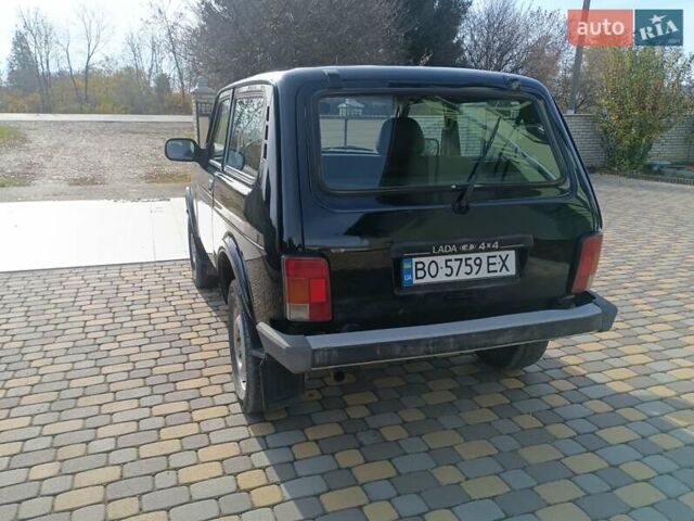 Зелений ВАЗ 21214, об'ємом двигуна 1.69 л та пробігом 260 тис. км за 2950 $, фото 9 на Automoto.ua