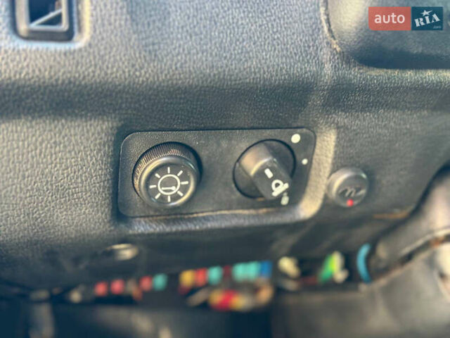 Зеленый ВАЗ 21214, объемом двигателя 1.69 л и пробегом 431 тыс. км за 4299 $, фото 18 на Automoto.ua