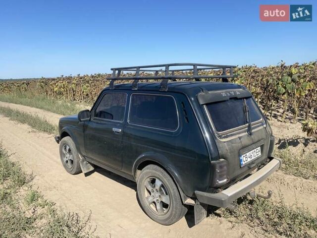 Зеленый ВАЗ 21214, объемом двигателя 1.69 л и пробегом 300 тыс. км за 3200 $, фото 3 на Automoto.ua