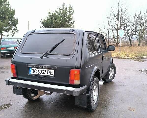 Зеленый ВАЗ 21214, объемом двигателя 1.69 л и пробегом 195 тыс. км за 3800 $, фото 4 на Automoto.ua