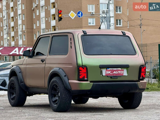 ВАЗ 21214 2014 в Киеве на Automoto.ua Зеленый ВАЗ 21214, объемом двигателя 1.7 л и пробегом 244 тыс. км за 6700 $, фото 60 на Automoto.ua
