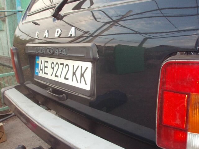 Зелений ВАЗ 21214, об'ємом двигуна 1.7 л та пробігом 96 тис. км за 5400 $, фото 5 на Automoto.ua