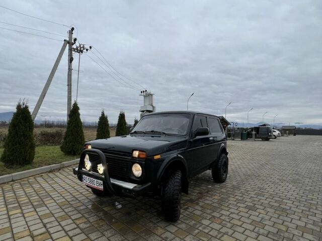 Зелений ВАЗ 21214, об'ємом двигуна 1.7 л та пробігом 75 тис. км за 4500 $, фото 7 на Automoto.ua