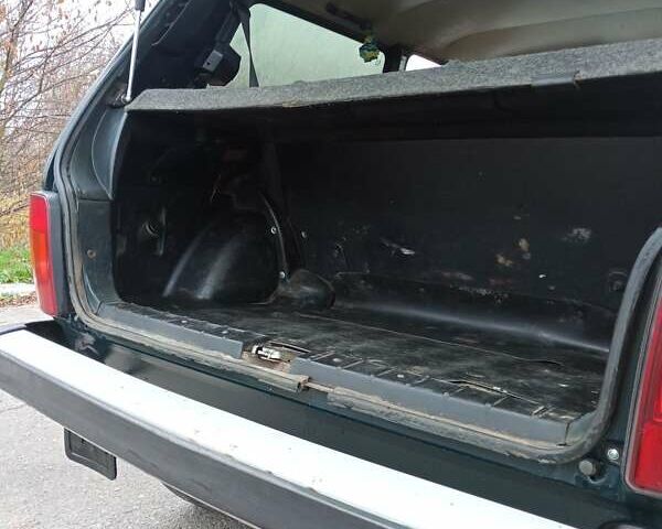 Зеленый ВАЗ 21214, объемом двигателя 1.7 л и пробегом 322 тыс. км за 3800 $, фото 2 на Automoto.ua