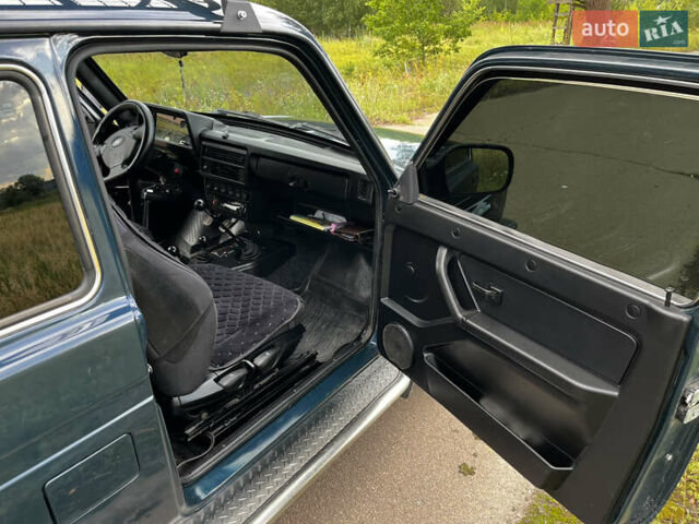 Зеленый ВАЗ 21214, объемом двигателя 1.69 л и пробегом 139 тыс. км за 6500 $, фото 5 на Automoto.ua