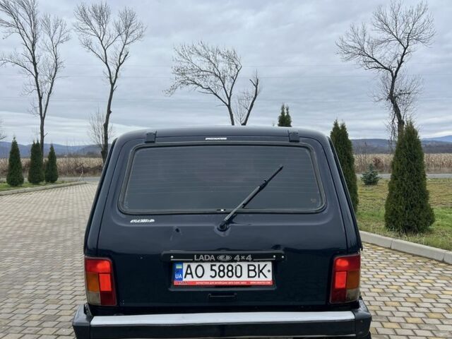 Зелений ВАЗ 21214, об'ємом двигуна 1.7 л та пробігом 75 тис. км за 4500 $, фото 5 на Automoto.ua