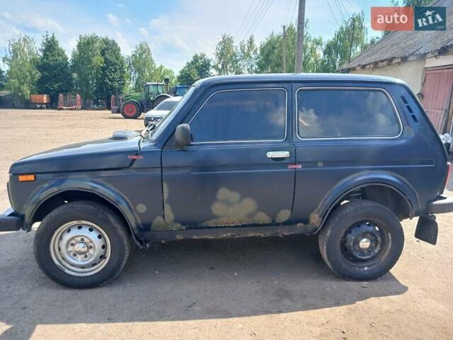 Зеленый ВАЗ 21214, объемом двигателя 1.69 л и пробегом 310 тыс. км за 2800 $, фото 1 на Automoto.ua