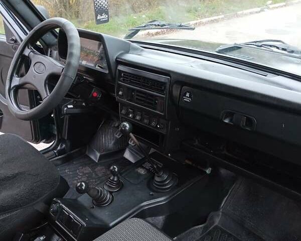 Зеленый ВАЗ 21214, объемом двигателя 1.7 л и пробегом 322 тыс. км за 3800 $, фото 4 на Automoto.ua