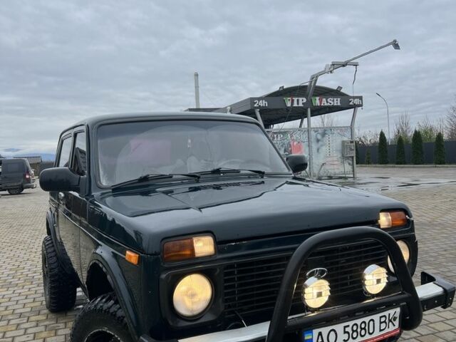 Зелений ВАЗ 21214, об'ємом двигуна 1.7 л та пробігом 75 тис. км за 4500 $, фото 2 на Automoto.ua