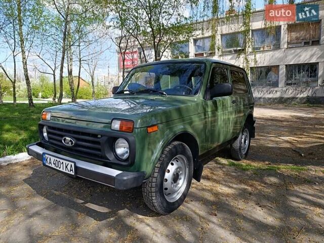 Зелений ВАЗ 21214, об'ємом двигуна 1.7 л та пробігом 32 тис. км за 7900 $, фото 29 на Automoto.ua