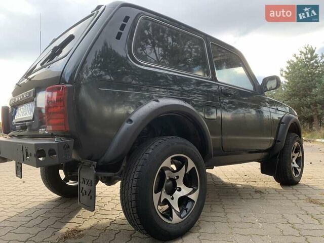 Зелений ВАЗ 21214, об'ємом двигуна 1.69 л та пробігом 122 тис. км за 6700 $, фото 4 на Automoto.ua