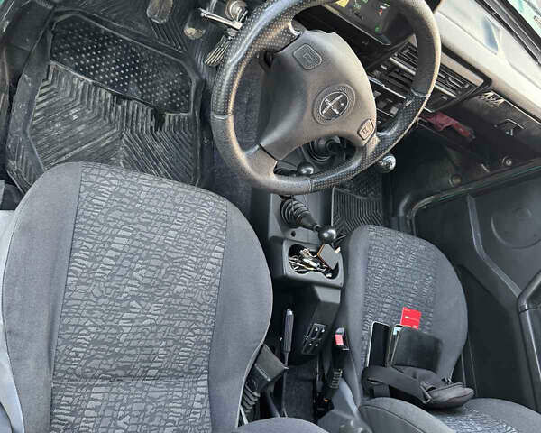 Зеленый ВАЗ 21214, объемом двигателя 1.7 л и пробегом 137 тыс. км за 4000 $, фото 7 на Automoto.ua