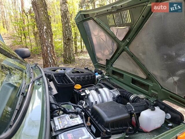 Зелений ВАЗ 21214, об'ємом двигуна 1.7 л та пробігом 32 тис. км за 7900 $, фото 3 на Automoto.ua