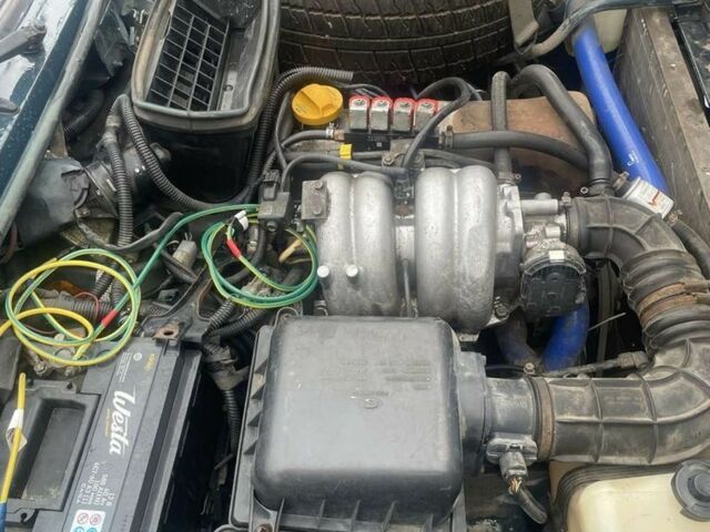 Зеленый ВАЗ 21214, объемом двигателя 1.7 л и пробегом 200 тыс. км за 2900 $, фото 5 на Automoto.ua