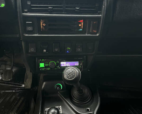 Зеленый ВАЗ 21214, объемом двигателя 1.69 л и пробегом 142 тыс. км за 3600 $, фото 11 на Automoto.ua