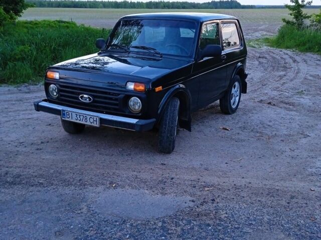 Зеленый ВАЗ 21214, объемом двигателя 0 л и пробегом 200 тыс. км за 3700 $, фото 2 на Automoto.ua