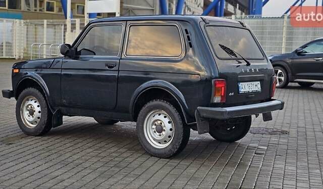 Зеленый ВАЗ 21214, объемом двигателя 1.69 л и пробегом 152 тыс. км за 4500 $, фото 8 на Automoto.ua