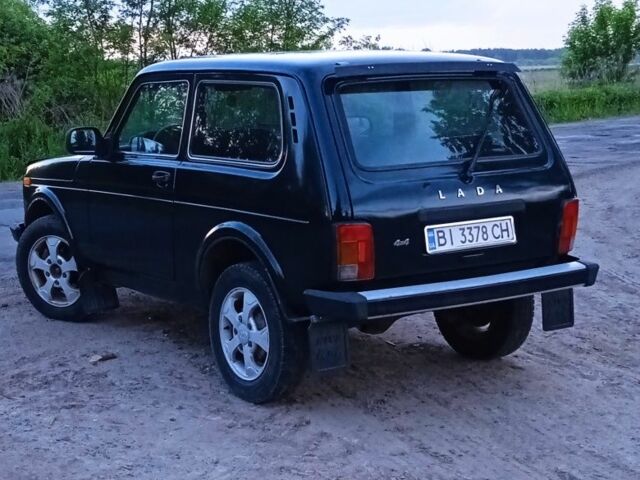 Зеленый ВАЗ 21214, объемом двигателя 0 л и пробегом 200 тыс. км за 3700 $, фото 4 на Automoto.ua