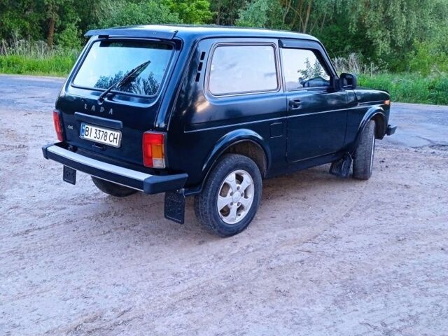 Зеленый ВАЗ 21214, объемом двигателя 0 л и пробегом 200 тыс. км за 3700 $, фото 5 на Automoto.ua