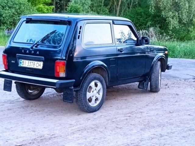 Зеленый ВАЗ 21214, объемом двигателя 0 л и пробегом 200 тыс. км за 3700 $, фото 7 на Automoto.ua
