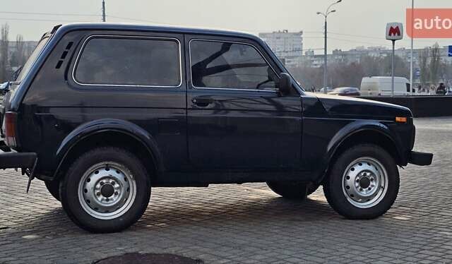 Зеленый ВАЗ 21214, объемом двигателя 1.69 л и пробегом 152 тыс. км за 4500 $, фото 4 на Automoto.ua