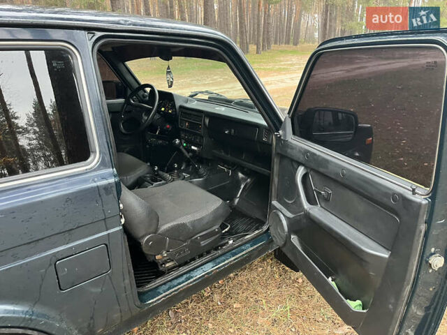 Зеленый ВАЗ 21214, объемом двигателя 1.69 л и пробегом 142 тыс. км за 3600 $, фото 9 на Automoto.ua