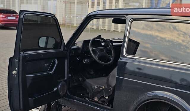 Зеленый ВАЗ 21214, объемом двигателя 1.69 л и пробегом 152 тыс. км за 4500 $, фото 10 на Automoto.ua