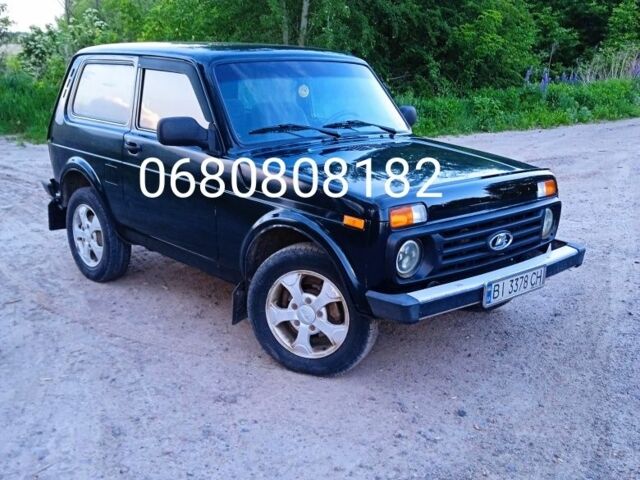 Зеленый ВАЗ 21214, объемом двигателя 0 л и пробегом 200 тыс. км за 3700 $, фото 3 на Automoto.ua