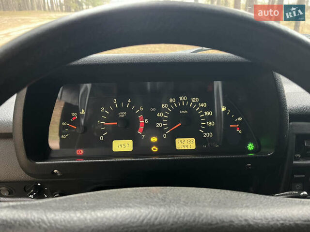 Зеленый ВАЗ 21214, объемом двигателя 1.69 л и пробегом 142 тыс. км за 3600 $, фото 10 на Automoto.ua