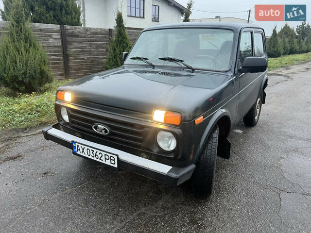 Зелений ВАЗ 21214, об'ємом двигуна 1.7 л та пробігом 162 тис. км за 5100 $, фото 7 на Automoto.ua