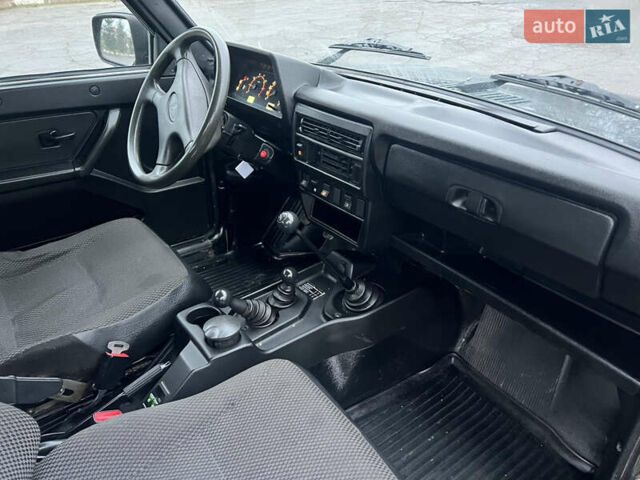 Зелений ВАЗ 21214, об'ємом двигуна 1.7 л та пробігом 162 тис. км за 5100 $, фото 12 на Automoto.ua