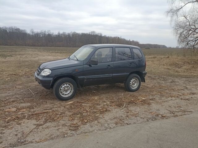 Чорний ВАЗ 2123 Niva, об'ємом двигуна 0 л та пробігом 220 тис. км за 3100 $, фото 8 на Automoto.ua