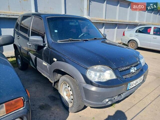 Чорний ВАЗ 2123 Niva, об'ємом двигуна 1.69 л та пробігом 338 тис. км за 3100 $, фото 1 на Automoto.ua