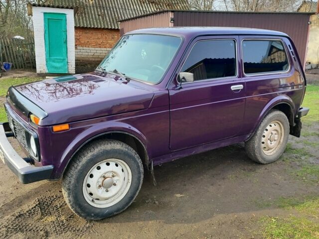 Фиолетовый ВАЗ 2123 Niva, объемом двигателя 1.7 л и пробегом 1 тыс. км за 3500 $, фото 2 на Automoto.ua