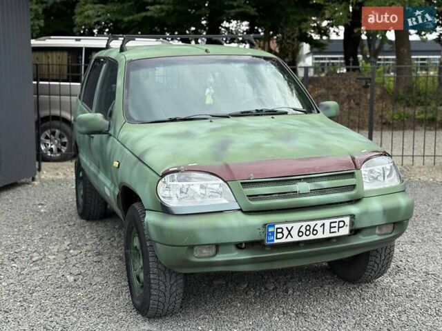 Червоний ВАЗ 2123 Niva, об'ємом двигуна 1.69 л та пробігом 222 тис. км за 3500 $, фото 11 на Automoto.ua