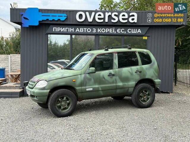 Червоний ВАЗ 2123 Niva, об'ємом двигуна 1.69 л та пробігом 222 тис. км за 3500 $, фото 2 на Automoto.ua