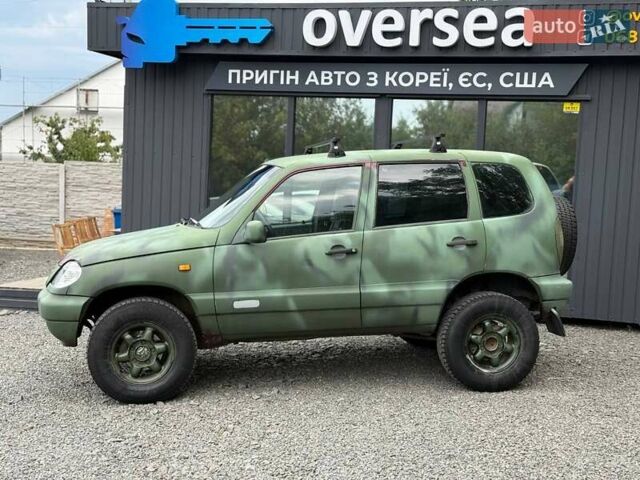 Червоний ВАЗ 2123 Niva, об'ємом двигуна 1.69 л та пробігом 222 тис. км за 3500 $, фото 3 на Automoto.ua