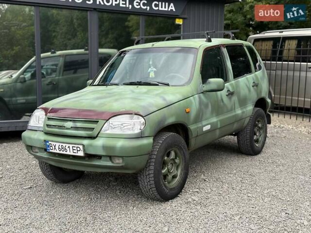 Червоний ВАЗ 2123 Niva, об'ємом двигуна 1.69 л та пробігом 222 тис. км за 3500 $, фото 14 на Automoto.ua