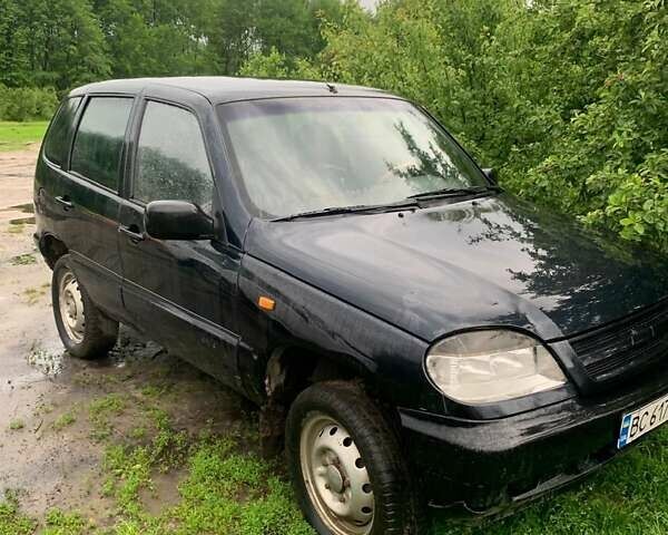 ВАЗ 2123 Niva, объемом двигателя 1.69 л и пробегом 230 тыс. км за 2800 $, фото 3 на Automoto.ua