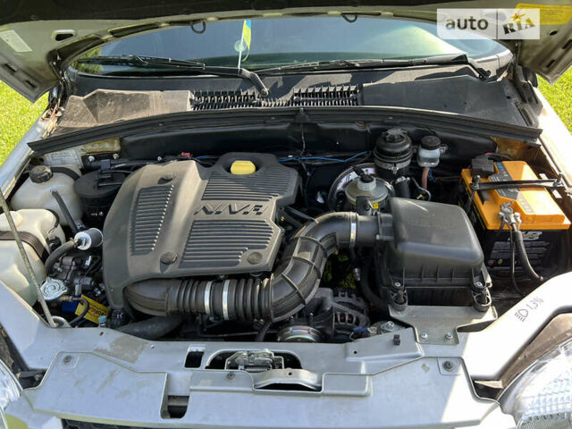 ВАЗ 2123 Niva, об'ємом двигуна 1.69 л та пробігом 45 тис. км за 8700 $, фото 17 на Automoto.ua