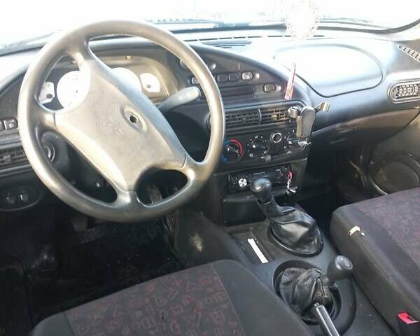 Серый ВАЗ 2123 Niva, объемом двигателя 1.69 л и пробегом 94 тыс. км за 3250 $, фото 7 на Automoto.ua