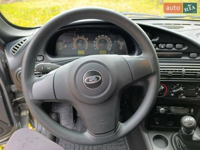 Серый ВАЗ 2123 Niva, объемом двигателя 1.69 л и пробегом 16 тыс. км за 10300 $, фото 19 на Automoto.ua